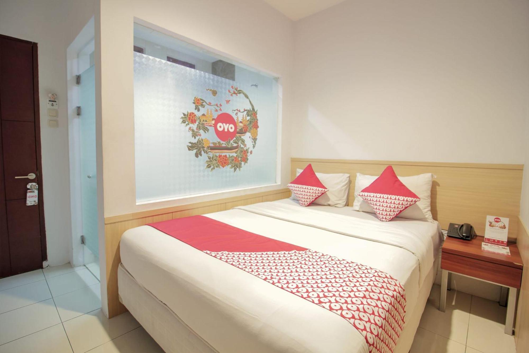 Collection O 295 Grha Ciumbuleuit Guest House Bandung Eksteriør billede