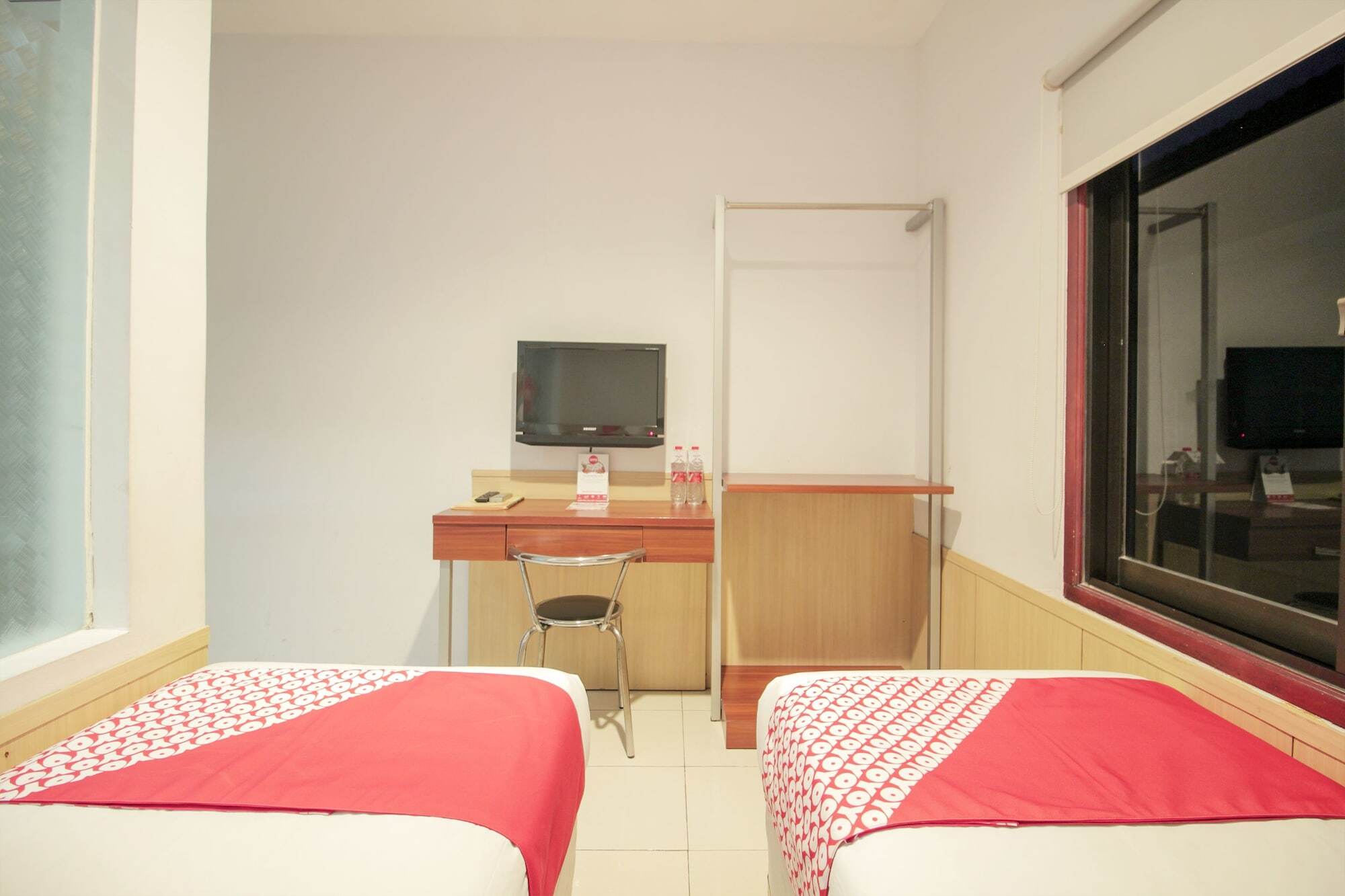 Collection O 295 Grha Ciumbuleuit Guest House Bandung Eksteriør billede